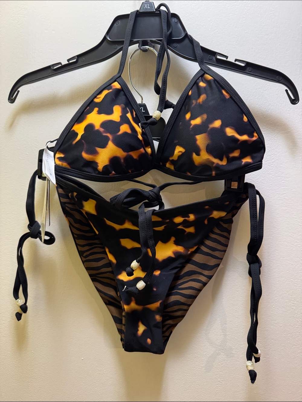 NWT Vacancy 2 pcs reversible bikini.